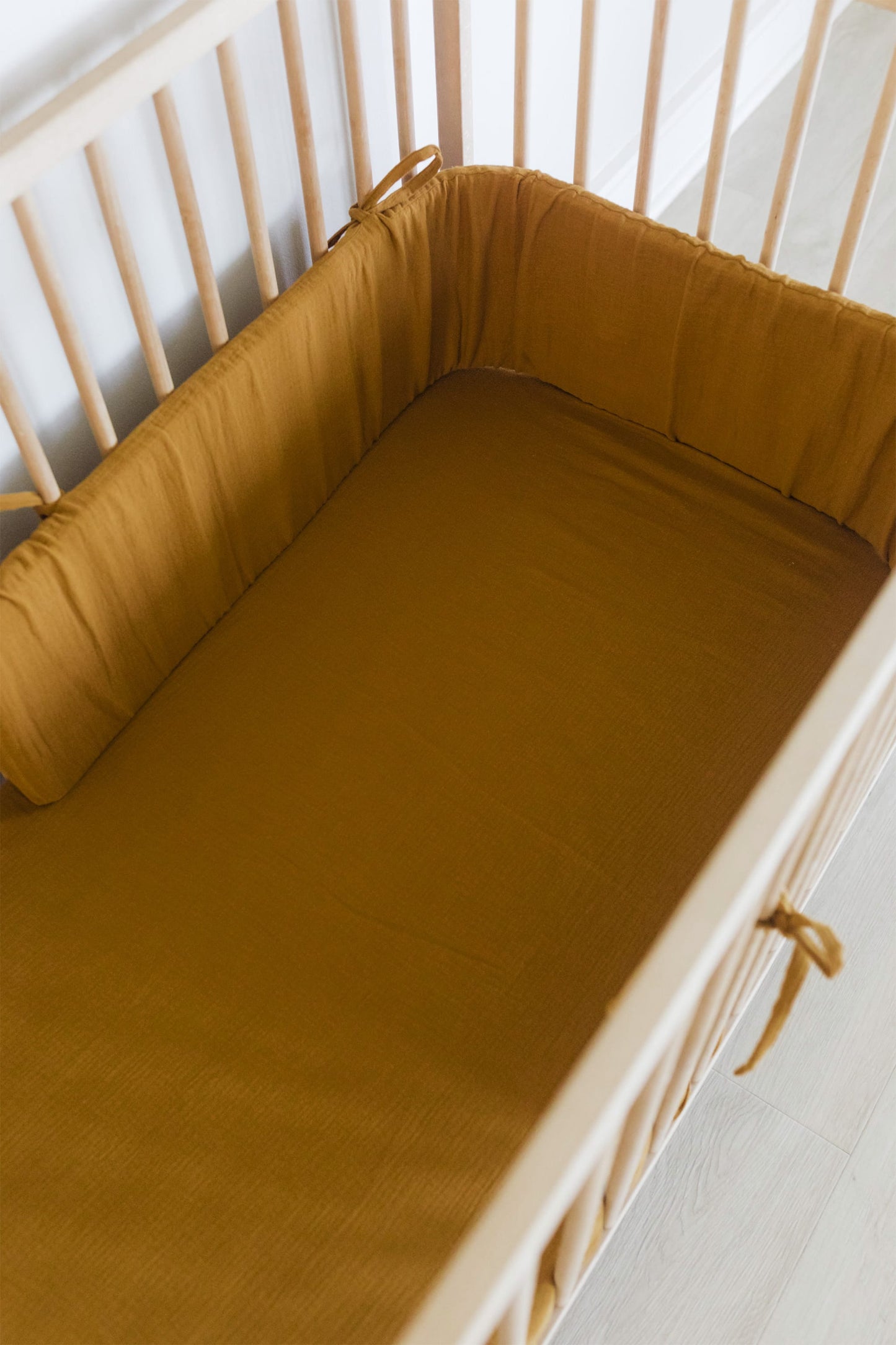 Butterscotch Muslin Cot Bumber Cover