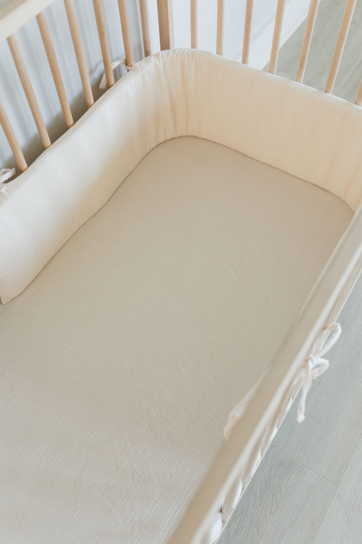 Coconut Muslin Cot Bumber Cover